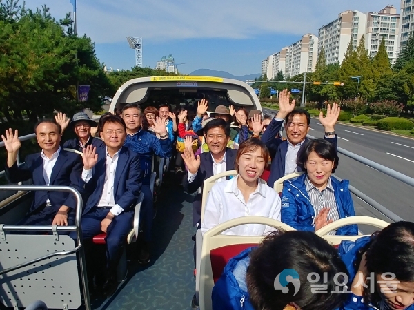 창원시티투어2층+버스,1년만에 이용객 5만 돌파 @ 창원시 제공