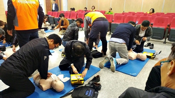 심페소생술 및 자동심장충격기 사용 교육