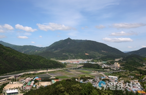 산청군 필봉산 전경 @ 산청군 제공