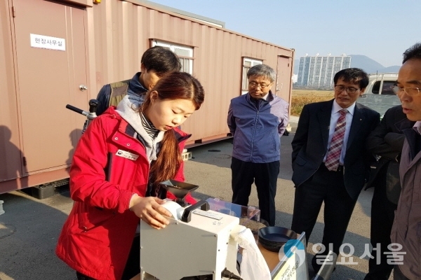 공공비축미곡(톤백) 첫 매입 현장 사진 @ 창원시 제공