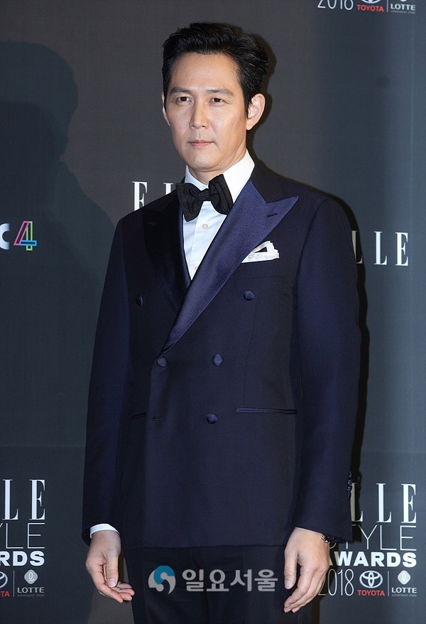 엘르 스타일 어워즈 2018에 참석한 이정재