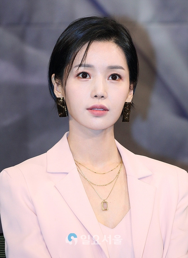 드라마 붉은 달 푸른 해 제작발표회에 참석한 남규리