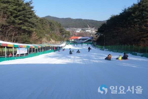 수승대관광지 겨울철 눈썰매장 @ 경상남도 제공