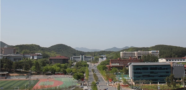 동국대학교 경주캠퍼스가 2019학년도 편입생을 오는 12월 17일 월요일부터 2019년 1월 4일 금요일까지 모집한다.
