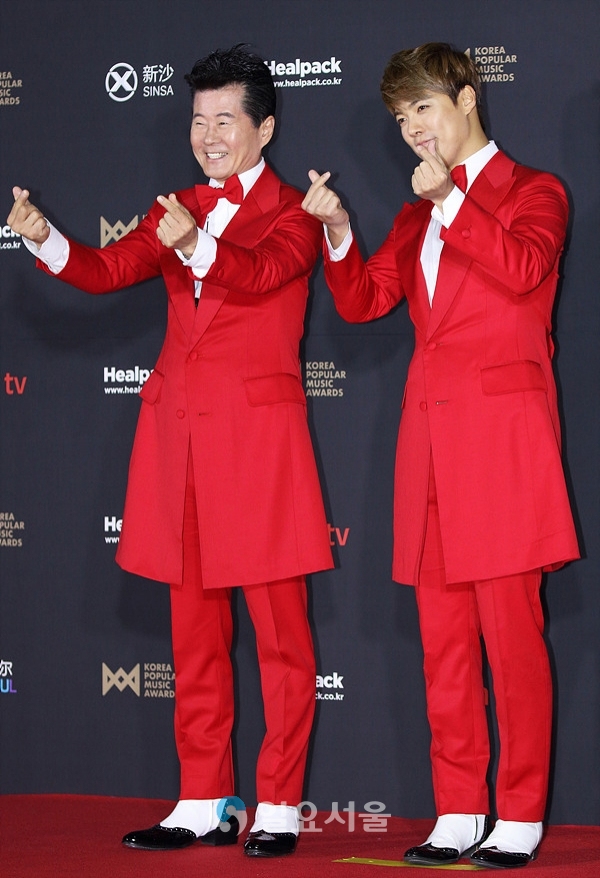2018 KPMA 레드카펫 행사에 참석한 태진아-강남