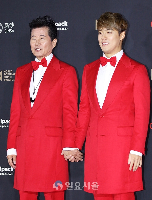 2018 KPMA 레드카펫 행사에 참석한 태진아-강남