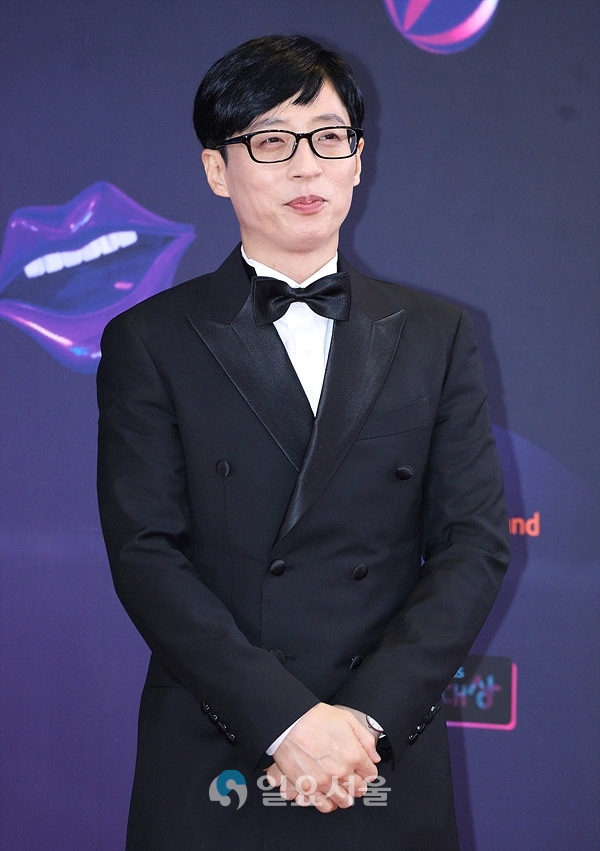 2018 KBS 연예대상 레드카펫 행사에 참석한 유재석
