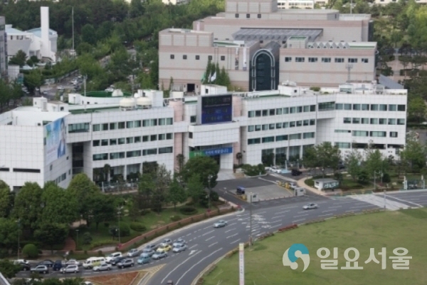 창원시청 전경
