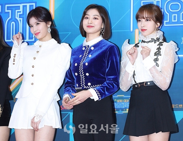 2018 KBS가요대축제 레드카펫 행사에 참석한 트와이스 사나-지효-미나