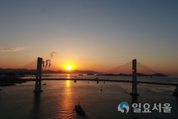 삼천포대교 해맞이 @ 사천시 제공