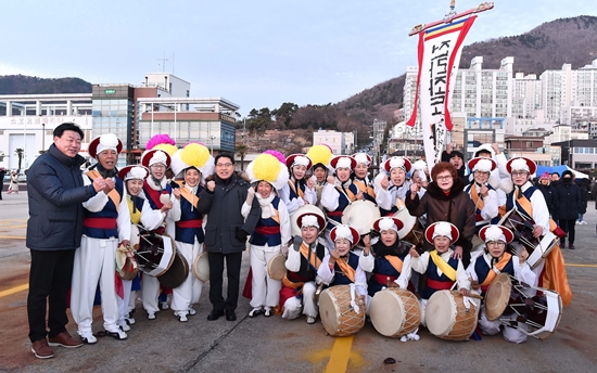 소호요트마리나 일출제