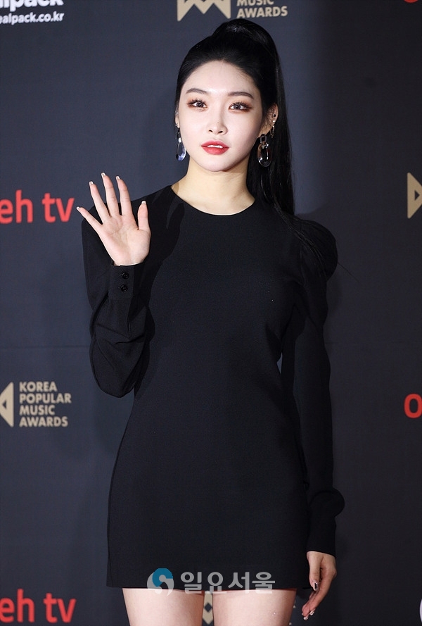 2018 KPMA 레드카펫 행사에 참석한 청하