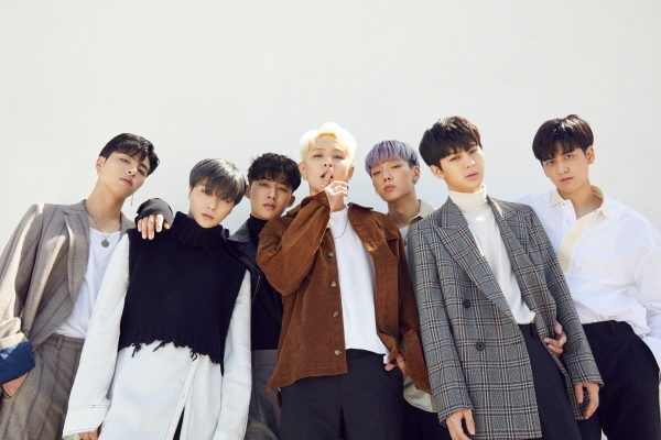 '2019 제33회 골든디스크 어워즈'에서 음원 부문 대상을 차지한 그룹 '아이콘' [뉴시스]