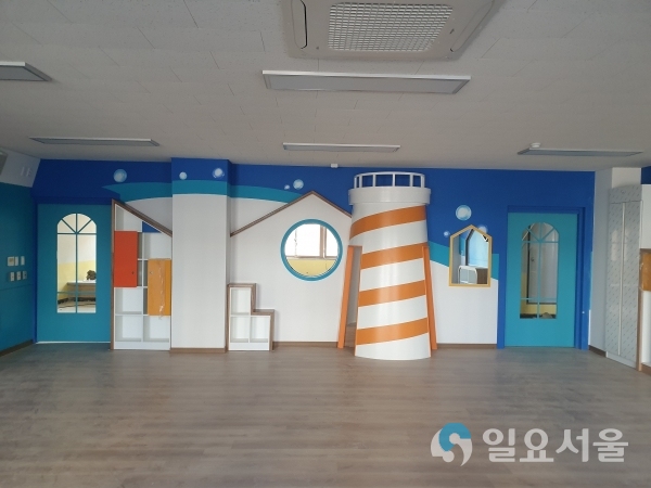 충무공초 내부-미래교실 공간혁신 디자인이 적용된 초등학교 교실(내부) 전경 @ 경상남도교육청 제공