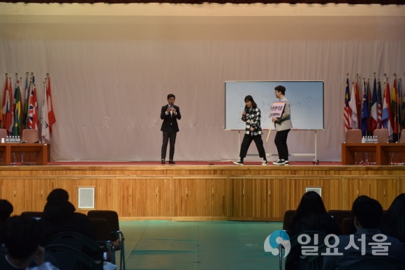 개그우먼 박지선씨를 초청해 명사특강 진행했다. 사진=대구한의대