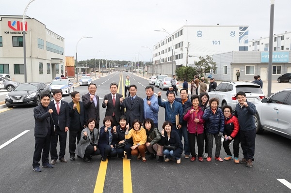 포항 ‘제철동~오천 구정리간 도로개설공사’를 마치고 오는 29일 개통한다.