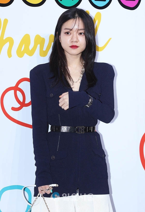 샤넬 행사 참석한 고아성