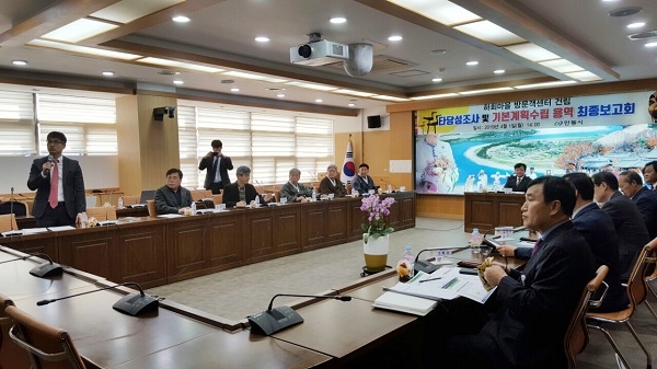 안동시가 지난 1일 ‘살아있는 유산 하회마을’에 대한 이해 부족을 해결하기 위해 하회마을 방문객센터 건립에 나섰다.