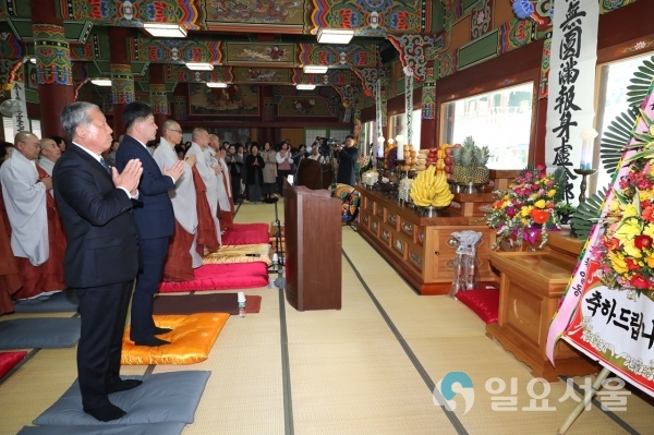 운흥사 영산대제 © 고성군 제공