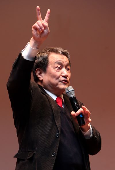 조동성 총장의 환영사 모습