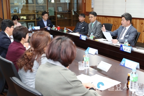 지역아동센터 간담회   © 고성군 제공