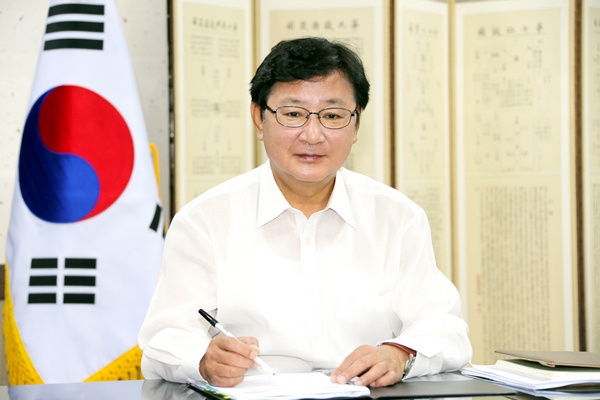 안동시가 민선 7기 전국 기초지자체장 공약실천계획서를 평가에서 최고 등급인 에스에이(SA) 등급을 받았다.(사진 권영세 안동시장)