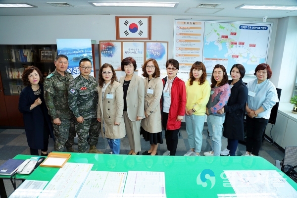 구무영 진해구청장, 여성예비군과 간담회     © 창원시 제공