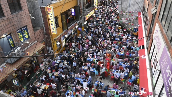 지난해 6월에 열렸던 노가리 맥주 축제 모습