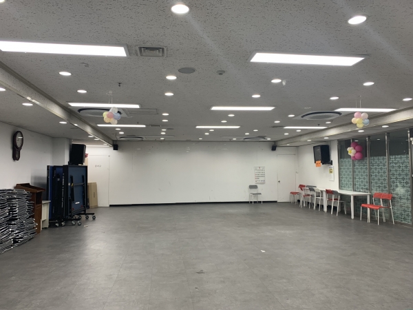 주민들을 위한 다목적 공간으로 재탄생할 상도3동주민센터 지하 1층 강당 공간의 현재 모습.