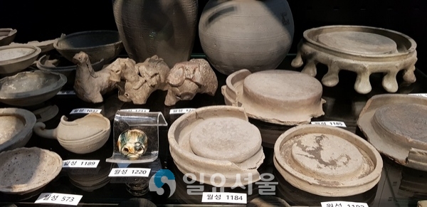 관람객을 위한 ‘열린 수장고’.