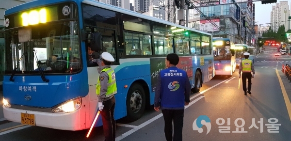 창원시 시내버스 운행사진 © 창원시 제공