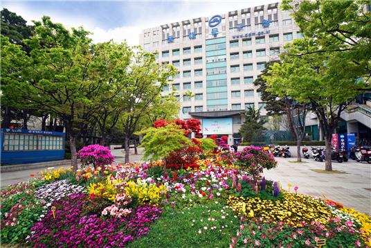 ▲동대문구청 전경