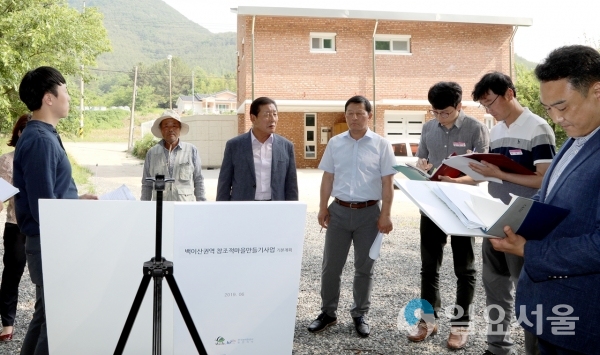 창조적마을만들기 현장방문 © 함안군 제공