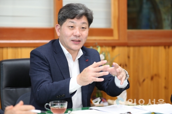 백두현 고성군수 © 고성군 제공
