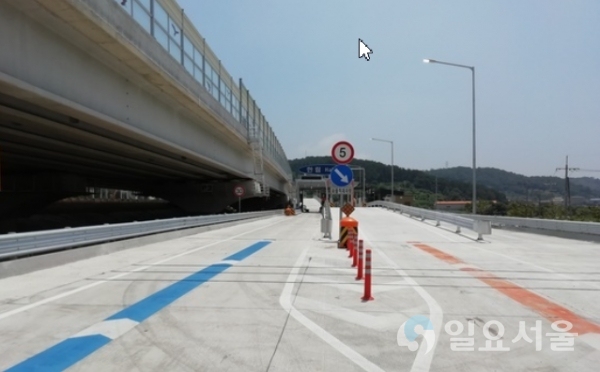 부산외곽순환고속도 한림→기장 방향 진입부
