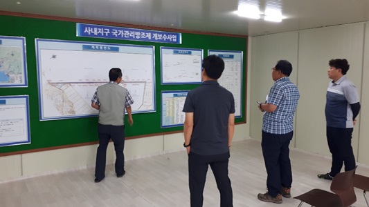 강진군은 장마철 대비 대규모 주요건설현장에 대해 안전관리 점검을 실시했다