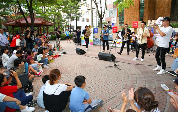 지난 서리풀페스티벌에서 펼쳐진 버스킹 공연