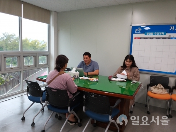 사회적기업가 육성사업팀 창업 멘토링 © 거제시 제공