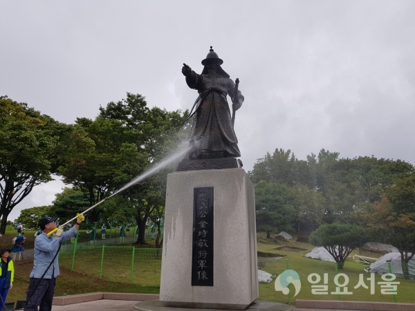 진주성 김시민 장군 동상 © 진주시 제공