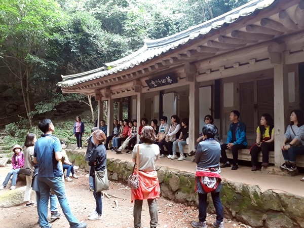 ▲광주교육연수원은 지난 4일부터 11월5일까지 교원들의 문화예술 감수성을 함양하고 자유학년제 역량을 제고하기 위해 문화예술교육 직무연수를 추진한다.(사진제공=광주시교육청)