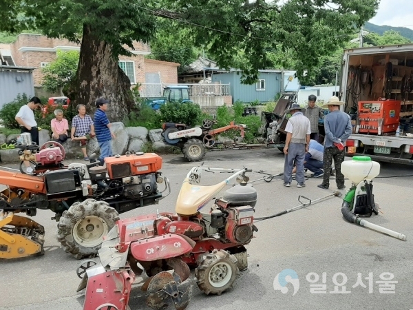 함양군 농업기술센터가 오지 마을 농민들을 대상 '2019년 농기계 마을 순회수리'를 11월 26일자로 마무리했다. @ 함양군 제공