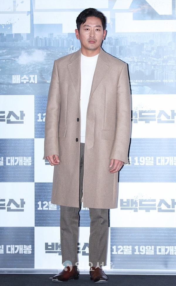 백두산 언론시사회에 참석한 하정우