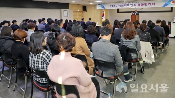 문준희 합천군수가 지난 23일 ‘2019 공무원 해외테마연수 결과평가회’에서 인사말을 하고 있다. @ 합천군 제공