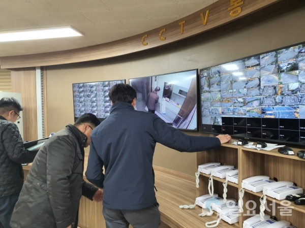 지난 11월 1일부터 12월 16일까지 도내 승강기 제조업 20개사 및 유지관리업체 49개사, 운행정지 대상 승강기 30개소를 대상으로 승강기사업자의 제도 이행 여부, 운행정지 승강기의 불법운행 여부 등에 대해 특별점검을 실시했다. @ 경상남도 제공
