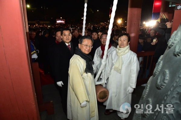 진주성 호국종각서 2019 제야의 종 타종 행사 @ 진주시 제공