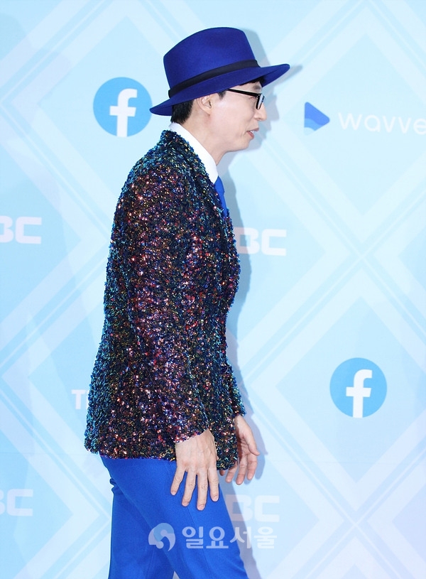2019 MBC연예대상 포토월 행사에 참석한 유재석