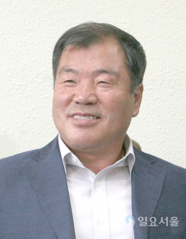 이승화 초대 민간 체육회장 @ 산청군 제공