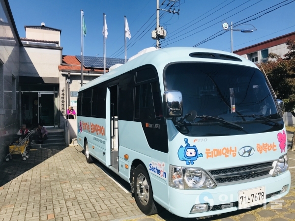 충북대 산학협력단, 사천형 브레인케어사업 현장 방문(치매안심 행복버스) @ 사천시 제공
