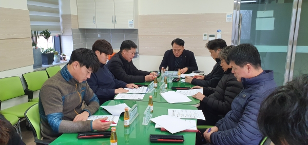 군 농정과 친환경농업팀 유기질 비료 103만포 영농기 이전 공급 확정