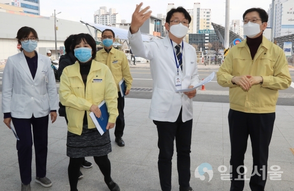 김경수 경남도지사는 지난 31일 오후, 마산의료원을 방문해 신종 코로나바이러스 감염증 현장 대응체계를 직접 점검하고 지역감염 확산을 막는데 최선을 다해줄 것을 당부했다. @ 경상남도 제공